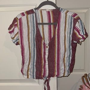 Short sleeve crop button up